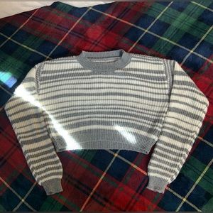 Knit Crop Top!! Awesome Condition!!